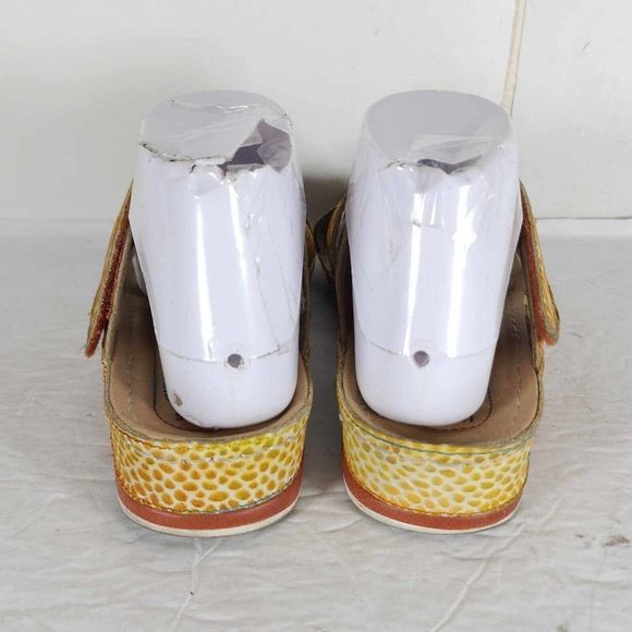 Spring Step Women's Ciro 39 US8-8,5 Leather Yellow Floral strappy Wedge sandals - Picture 10 of 13